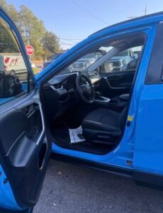 RAV4 · LE Sport Utility 4D