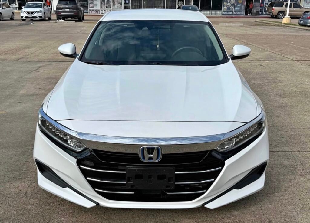 Accord Hybrid · Sedan 4D