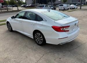 Accord Hybrid · Sedan 4D