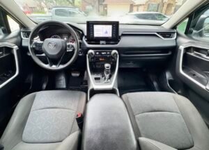 RAV4 · LE Sport Utility 4D