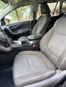 RAV4 · LE Sport Utility 4D
