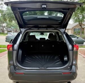 RAV4 · LE Sport Utility 4D