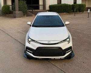 Corolla · SE Sedan 4D