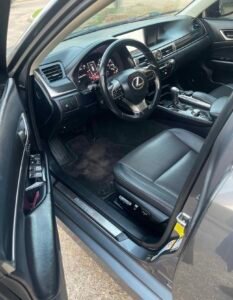 GS · GS 200t Sedan 4D