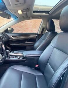 GS · GS 200t Sedan 4D