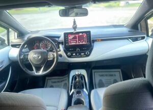 Corolla · SE Sedan 4D