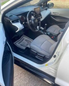 Corolla · SE Sedan 4D