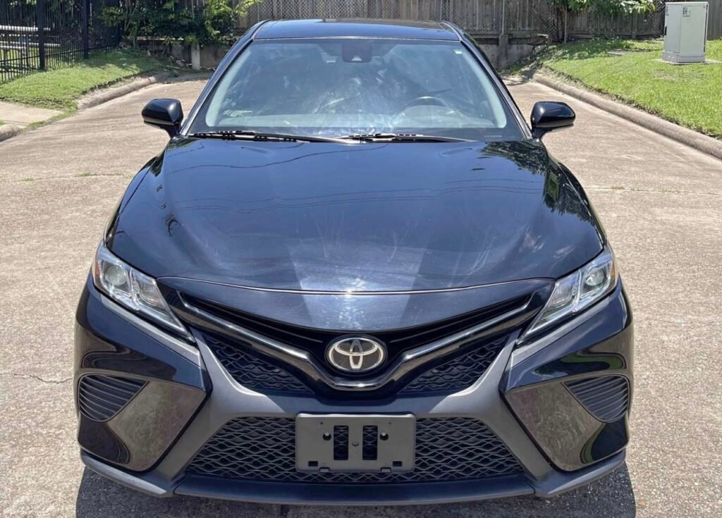 Camry · SE Sport Sedan 4D