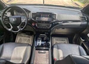 Pilot · Black Edition Sport Utility 4D