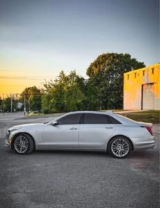 · 3.6 Premium Luxury Sedan 4D