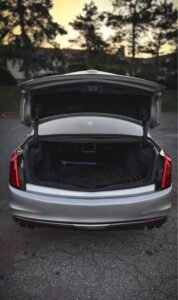 · 3.6 Premium Luxury Sedan 4D