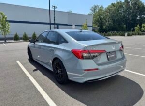 · Sport Sedan 4D