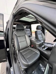 · LT Sport Utility 4D