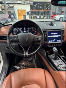 · Modena Sport Utility 4D